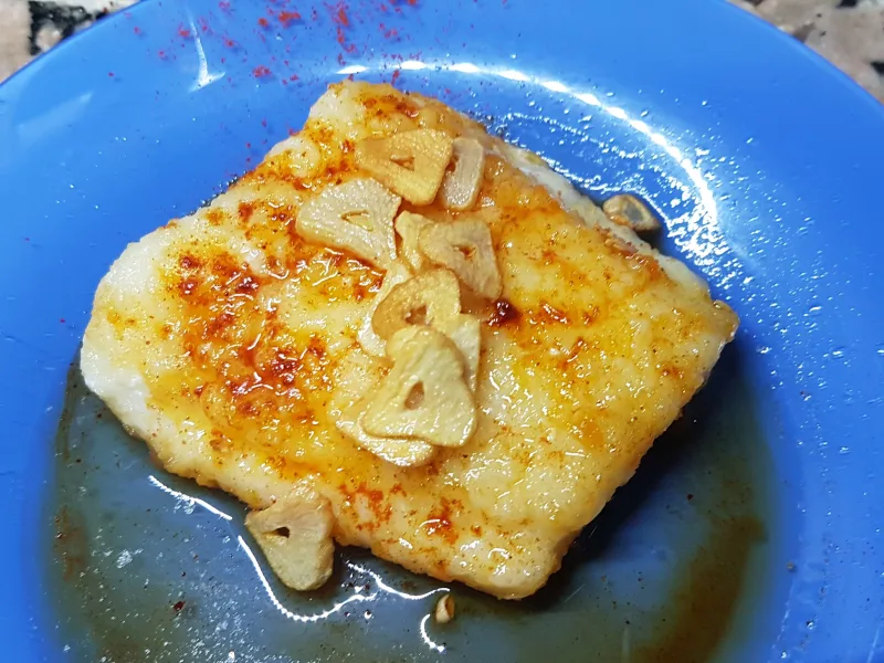 Bacalao con ajos y pimentón al estilo casero