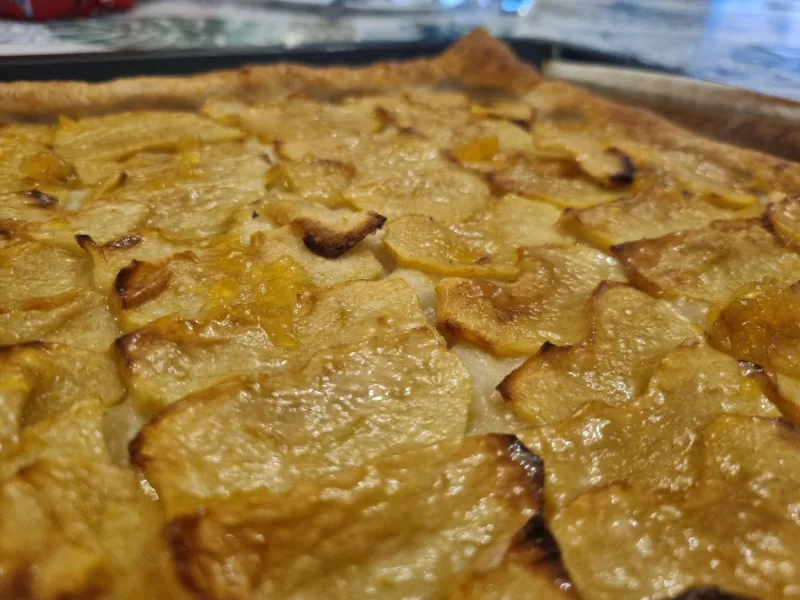 Tarta de manzana de hojaldre: el postre rápido que siempre triunfa